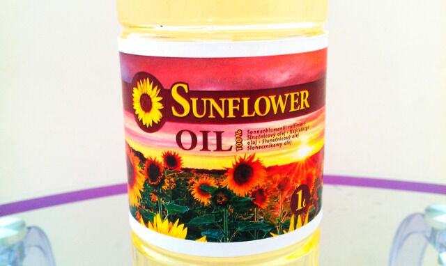 Sonnenblumenöl, sunflower oil.
