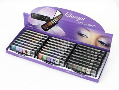 24 Schminksets Lidschatten Augen Schminke Farbmix Kosmetik im Verkaufsdisplay nur 1,75 Euro