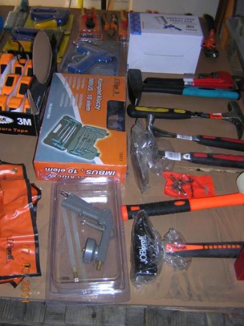 Sonderposten Restposten Baumarkt NEUWARE WERKZEUG MIX BOX (12360318