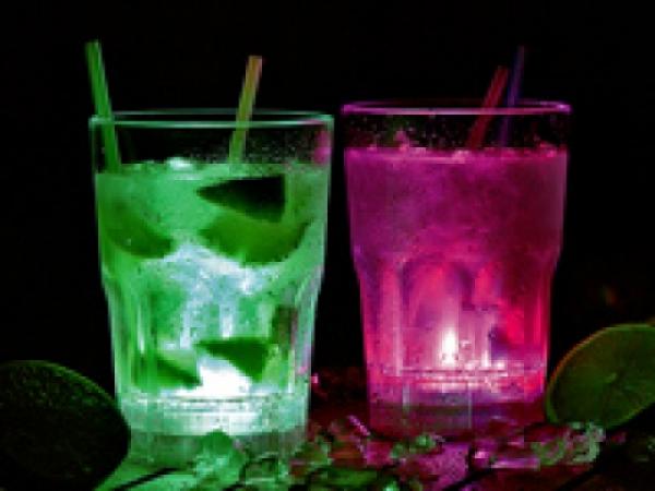 Lunartec LED Whiskey Longdrink Gläser 2er-Set