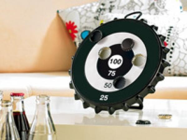 Playtastic Magnetisches Kronkorken-Dartspiel