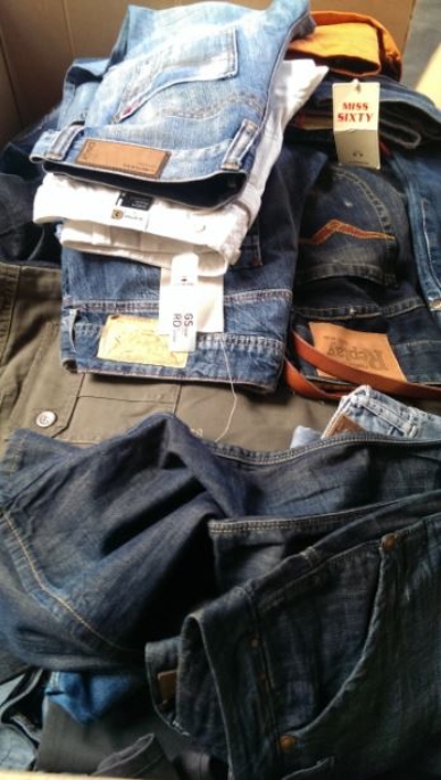 Diesel, G-Star, Replay, Levis, Jack & Jones, LTB, Only, Vero Moda und weitere bekannte Marken Jeans