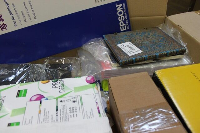 Papier- und Büroware Mischpaletten: Druckerpapier, Hefte, Notizbücher usw.