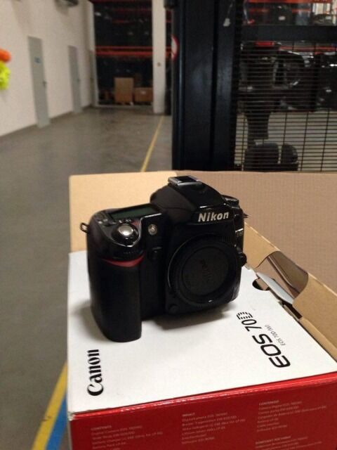 SR-Kameras, Fotokameras, Sportkameras, Videokameras und Zubehör