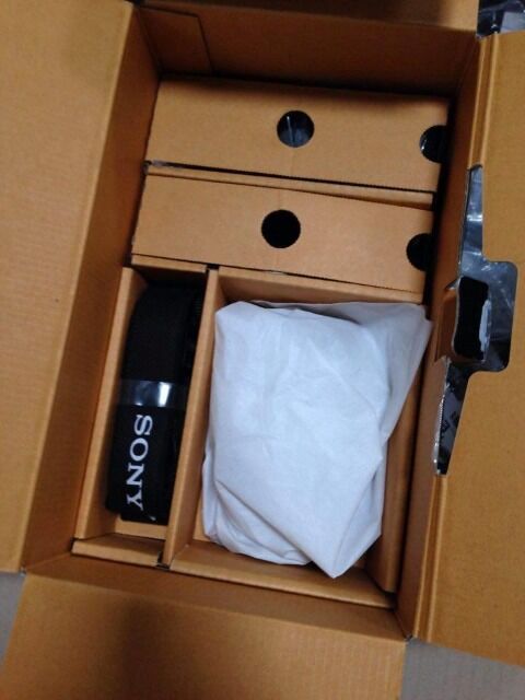 SR-Kameras, Fotokameras, Sportkameras, Videokameras und Zubehör