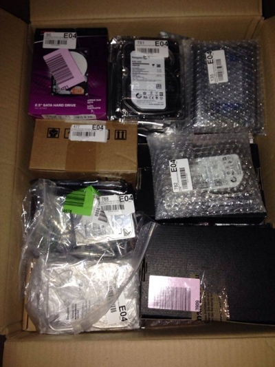 Festplatten & Zubehör: Interne u. Externe Festplatten, Gehäuse, NAS-Systeme, RAID Controller, Wechselplattensysteme usw.: Mischkartons