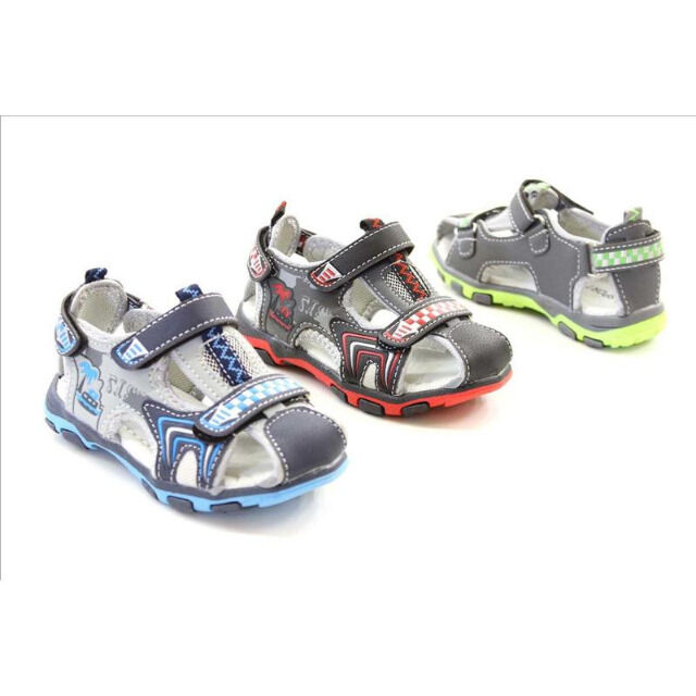 Jungen Sandalen Slipper