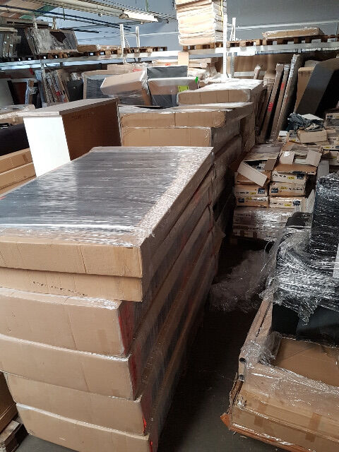 1 LKW Holzmöbel ca 80 m³