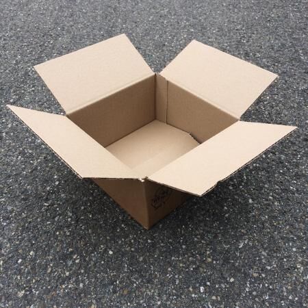 Versandkarton 1-wellig  Innenmaße LxBxH 185x185x100mm 