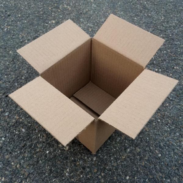 Versandkarton Innenmaße LxBxH 145x135x135mm 