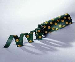 Luftschlangen Box a 40 Rollen Blumenmuster