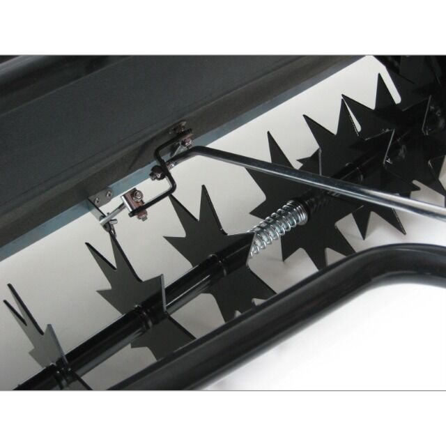 Rasenlüfter mit Streuer RL 80S