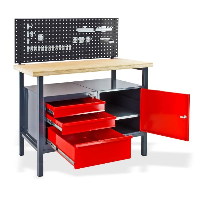 Werkbank mit Lochwand