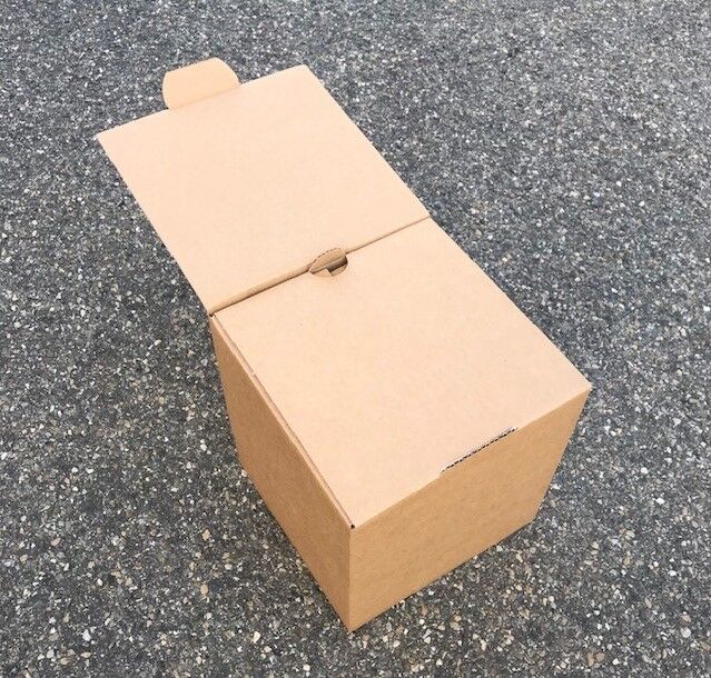 Versandkarton in 1.20B  Innenmaße LxBxH 178x178x205mm 