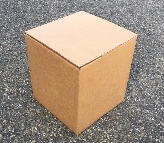 Versandkarton in 1.20B  Innenmaße LxBxH 178x178x205mm 