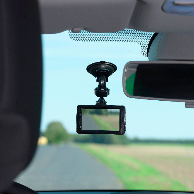 DENVER CCT-2011 FULL HD Car Dashcam mit 3,0-Zoll-LCD-Bildschirm und 4 GB MicroSD-Karte Startet und stoppt automatisch mit dem Auto 