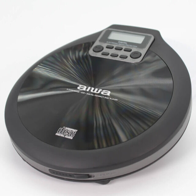 Aiwa PCD-810BK tragbarer CD/CD-R/MP3 Spieler, Grau Schwarz, mit Earphones und Tasche, ESP 120s Anti-Shock