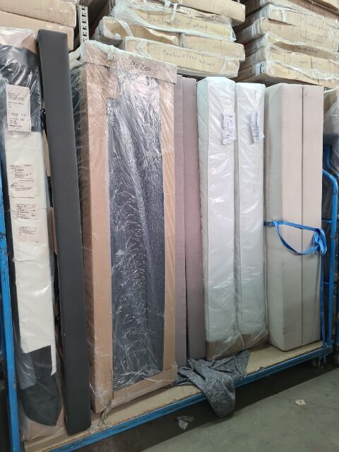 Boxbetten und Polsterbetten ungeprüfte Retourware