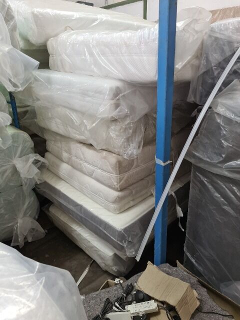 Boxbetten und Polsterbetten ungeprüfte Retourware