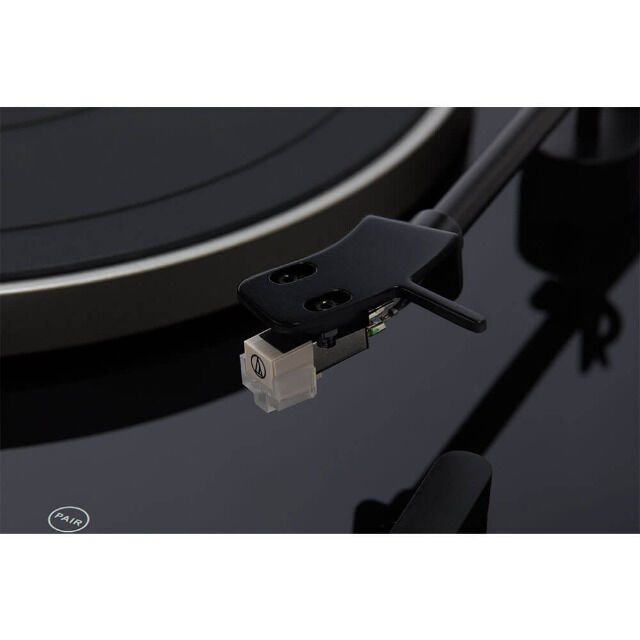 Aiwa APX-680BT schwarz Bluetooth Schallplattenspieler Konvertierer 2 Geschwindigkeiten 33/45U/min magn. Aluminiumkapsel Vinyl Digitalisierer