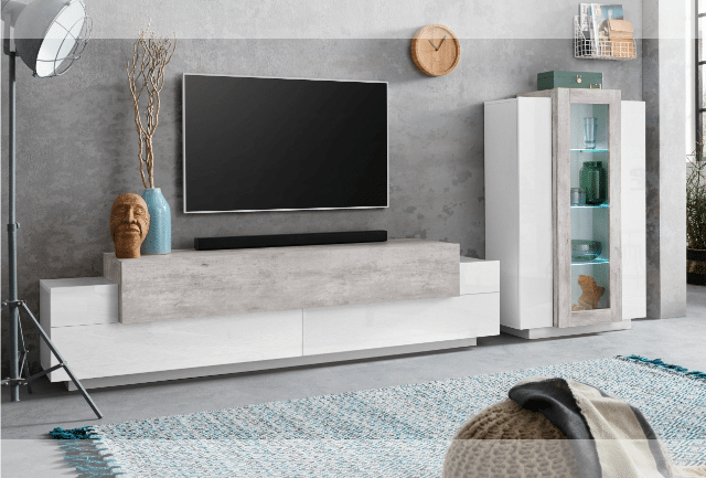 Retourmöbel unsortiert aus Wohn und Badbereich