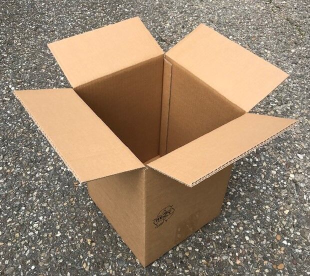 Versandkarton 2-wellig  Innenmaße LxBxH 275x255x375mm 