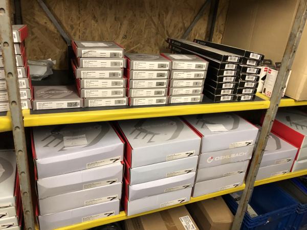 Lagerbestand aus ebay-und amazon-shop Markenware ground zero, Oehlbach, Monster, Hama, Koss,.....