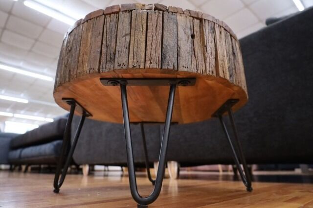 Couchtisch Tisch + MASSIVHOLZ Altholz + RUND 57cm + Neu auf Lager