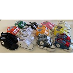 Sonderangebot Baby Chucks Sneaker Kinder unisex restposten mit vk wert 32-40.000€