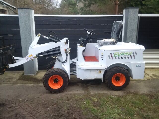  Elektro Hoflader Radlader Wheel Loader BestLine 650e  mit Schaufel und Palettengabel Hubkraft 650Kg 