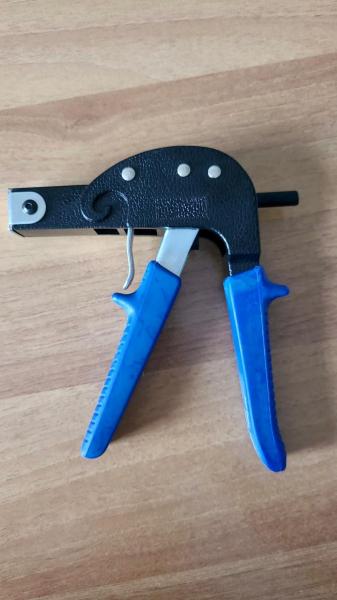 DIY Zange, Werkzeug, Hohlraumdübelzange, Metall Restposten Großhandel