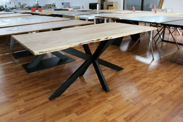 Esstisch + Massivholz Akazie + Baumkante + Metall Gestell 180x90cm 