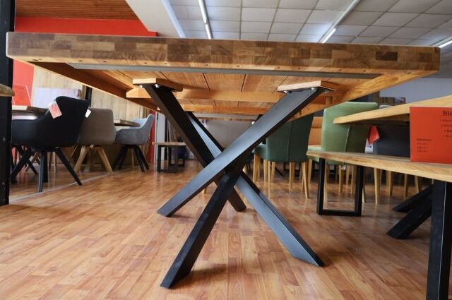 Esstisch Tisch + Massivholz Eiche + Stern Gestell + Baumkante 180x100cm 