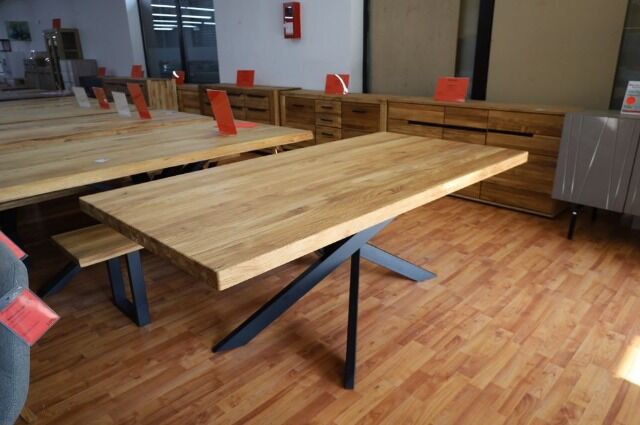 Esstisch Tisch + Massivholz Eiche + Stern Gestell + Baumkante 200x100cm 