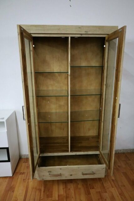 Vitrine + Neu auf Lager +Ablage & Schublade MASSIVHOLZ AKAZIE