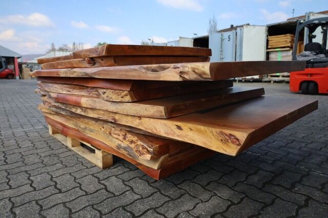 TISCHPLATTEN Esstisch Tisch + Akazie massiv + Natur Baumkante + Mit Gestell