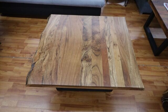 Couchtisch Tisch +Massivholz Akazie + ECHTE BAUMKANTE 80x80x47cm