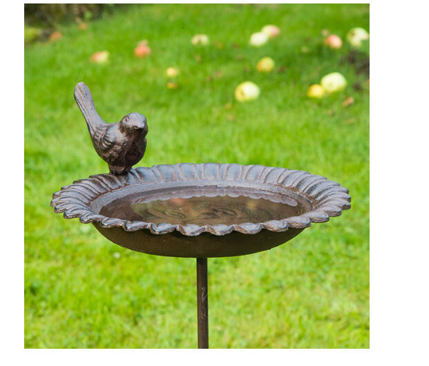 VOGELTRÄNKE, GUSSEISEN