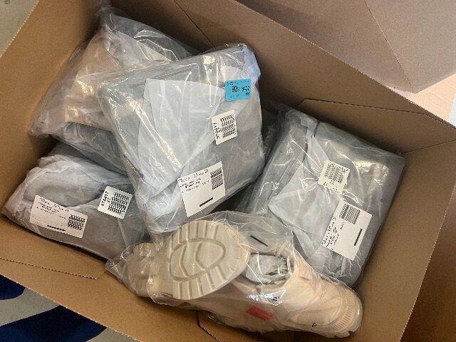 Sparen Sie beim Einkauf: Großhandels-Stockmix-Kleidung für Ihr Geschäf