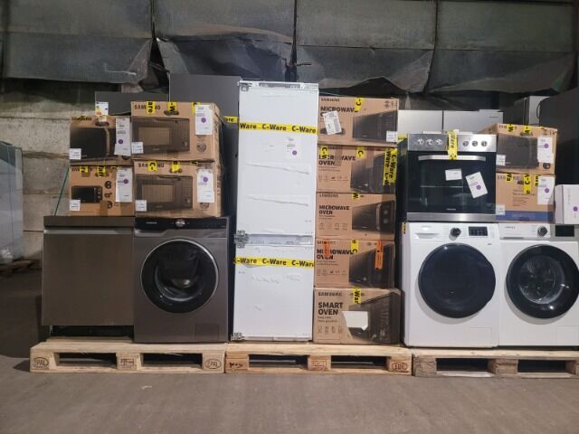 Samsung Germany Mixed White Goods B&C Goods 114 pieces SBS & Combi Fridges, Washing Machines, Dryers, Microwaves, Cookers