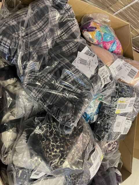 Textiles, clothing remnants, catalog for reduced goods