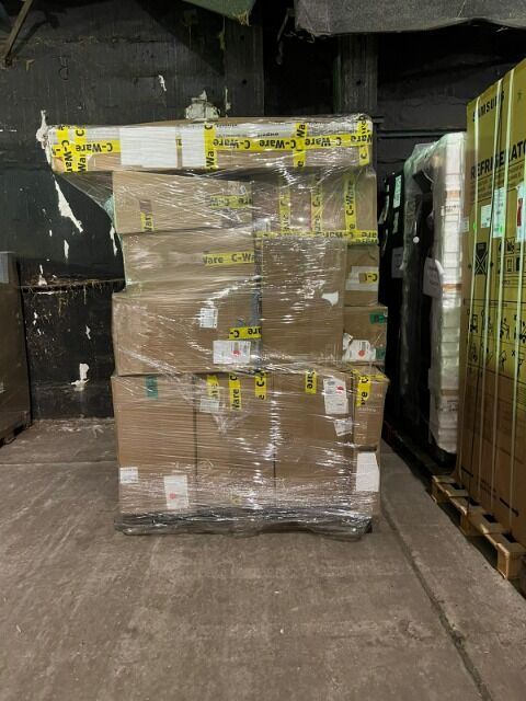 Samsung Deutschland Monitore und Soundbars 44 Stück B&C Ware, Retoure Ware, 24