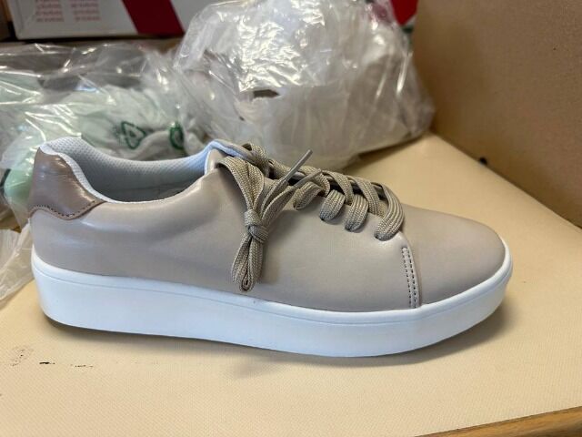 4 € Pro Paar, restposten, A ware, mix karton, damen, herre, Marken Schuhe, Großhandel, RESTPOSTEN