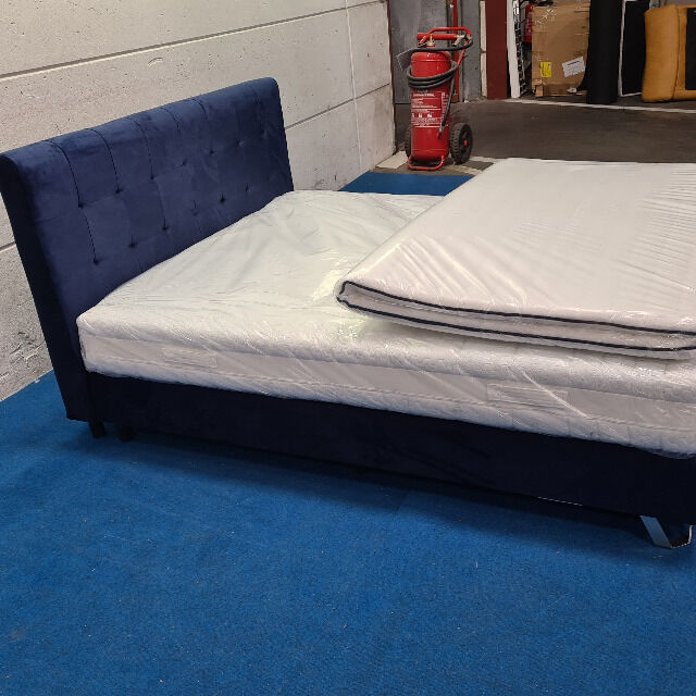 Boxspringbett 180x200 Restposten