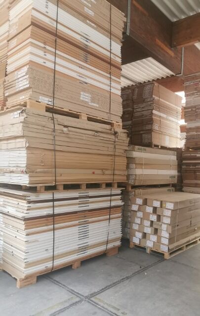 Türen und Zargen 2. Wahl Gemischt / Doors And Frames 2nd choice