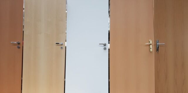 Türen und Zargen 2. Wahl Gemischt / Doors And Frames 2nd choice