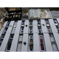2500 Stück Armbanduhr Mix Damen und Herren Echt Lederarmband  Neu