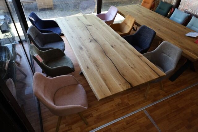Esstisch Tisch +Epoxidharz Schwarz + Baumkante Eiche + Vollmassivholz 4cm 240x100cm +mehrere Größen wählbar
