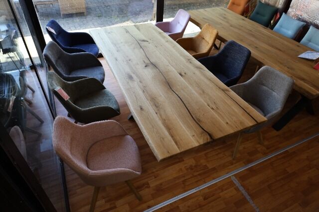 Esstisch Tisch +Epoxidharz transparent + Baumkante Eiche + Vollmassivholz 4cm 200x100cm +mehrere Größen wählbar