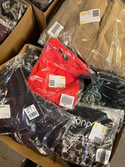 4,90€ Pro Kilogramm, Mix Fashion, Textilien Restposten, Mix Textilien, Versandhaus, Einkauf Großhandels-Stockmix für Ihren Laden, damen